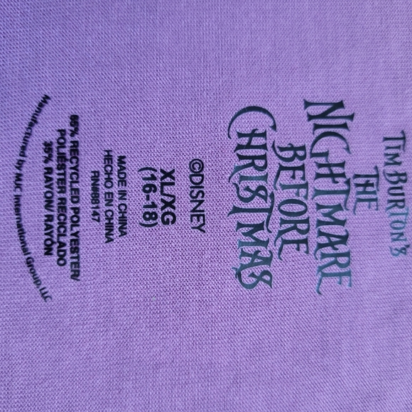 DISNEY Nightmare Before Christmas Purple Graphic Tank Top Women's size XL 16/18 - Picture 6 of 6